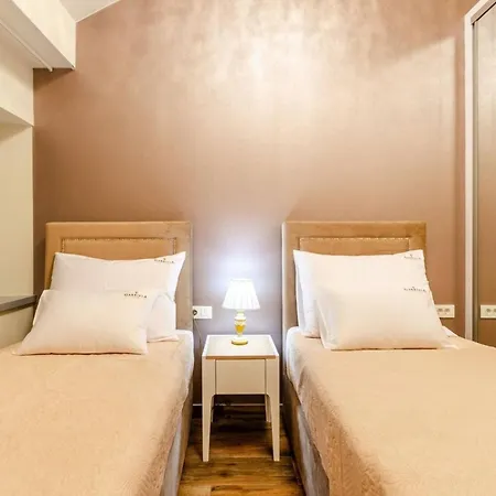 Luxury Seafront Gabriela With Pool And Gym Villa