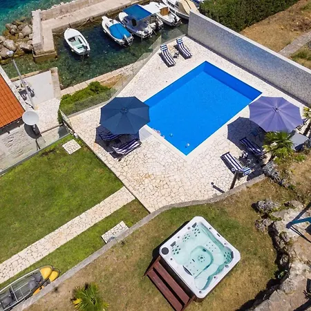 Villa Luxury Seafront Gabriela With Pool And Gym Korcula Town