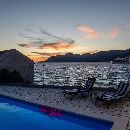 Luxury Seafront Gabriela With Pool And Gym * Korcula Town