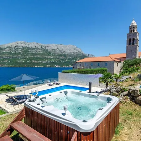 Luxury Seafront Gabriela With Pool And Gym Villa Korčula